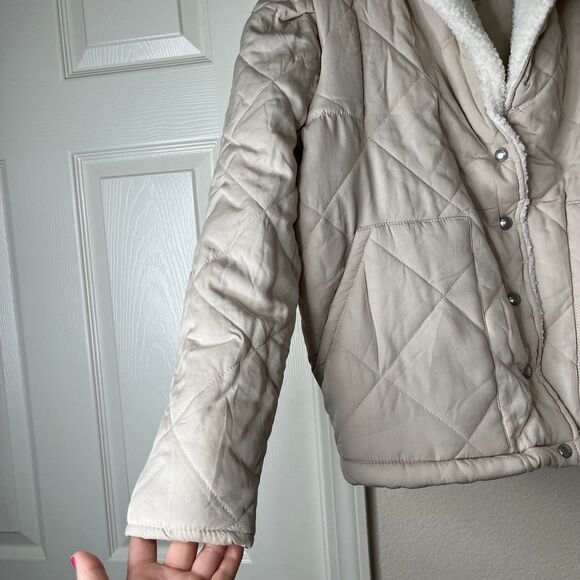 NWOT Blank NYC Women’s Quilted Jacket Sherpa, XS, Beige #444 - Picture 9 of 12